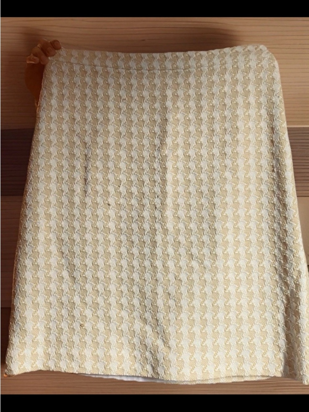 Banana Republic Hounds Tooth Yellow White Skirt A Line Size 10 Straight Lined - Picture 4 of 5
